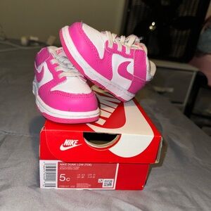$30 dollars Nike dunk  size 5C